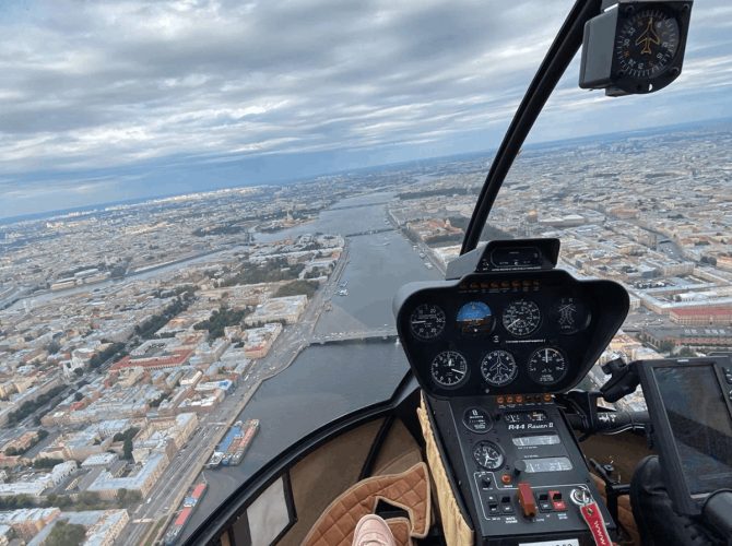 полет на вертолете спб